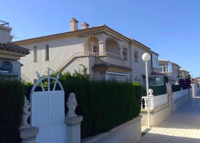 Casa Del Mar By La Mata شقة تورّيفيِخا